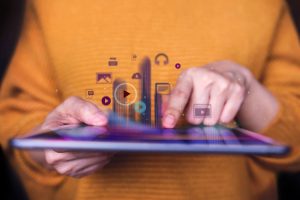 Marketing de Conteúdo: Como Atrair Clientes com Artigos e Vídeos
